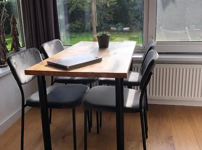 De Nieuwendijk Bed & Breakfast *